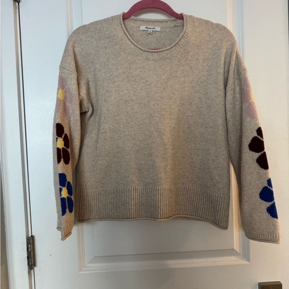Madewell Belmore Floral-Sleeve Pullover Sweater in Coziest Textured Yarn - Picture 3 of 7